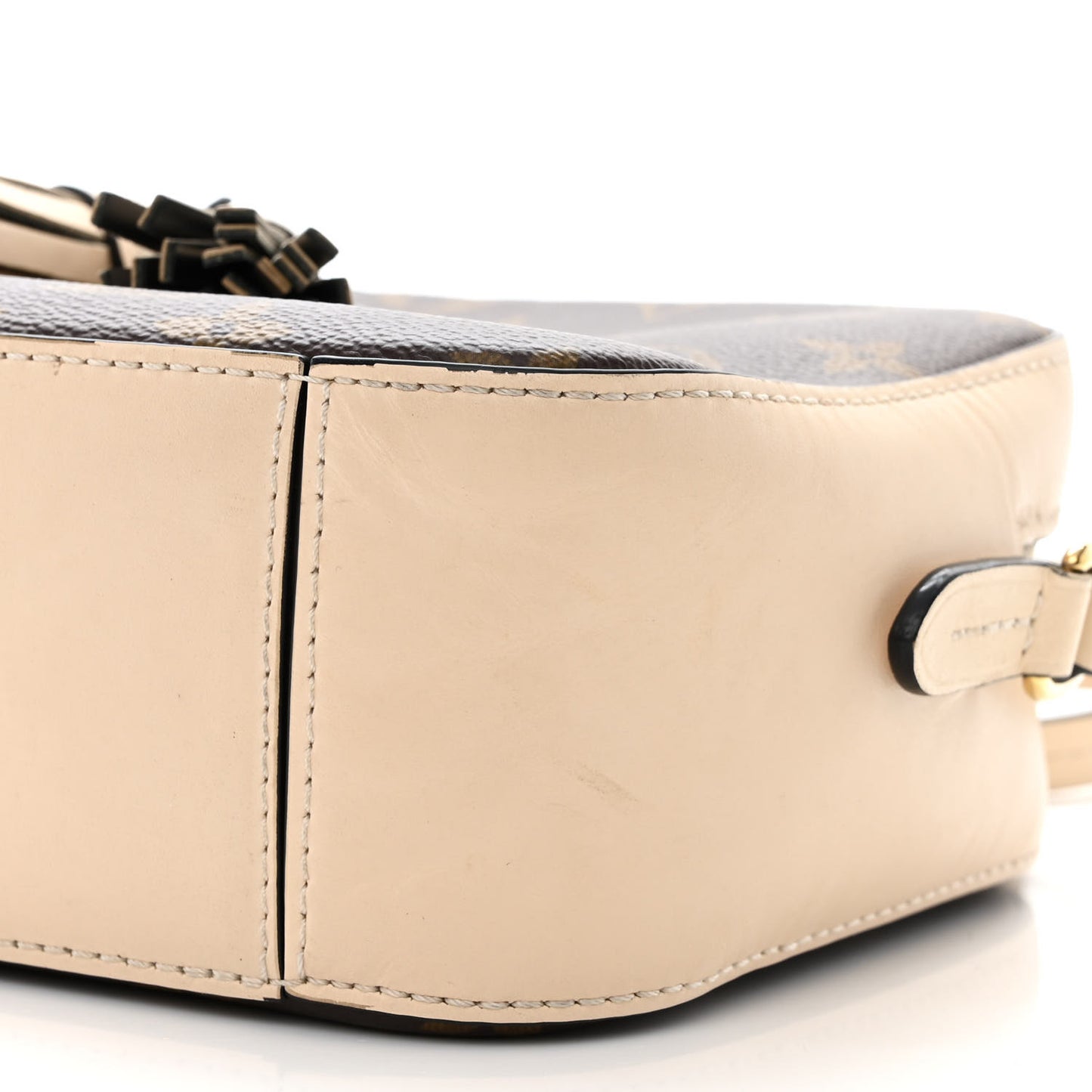 Monogram Saintonge Creme