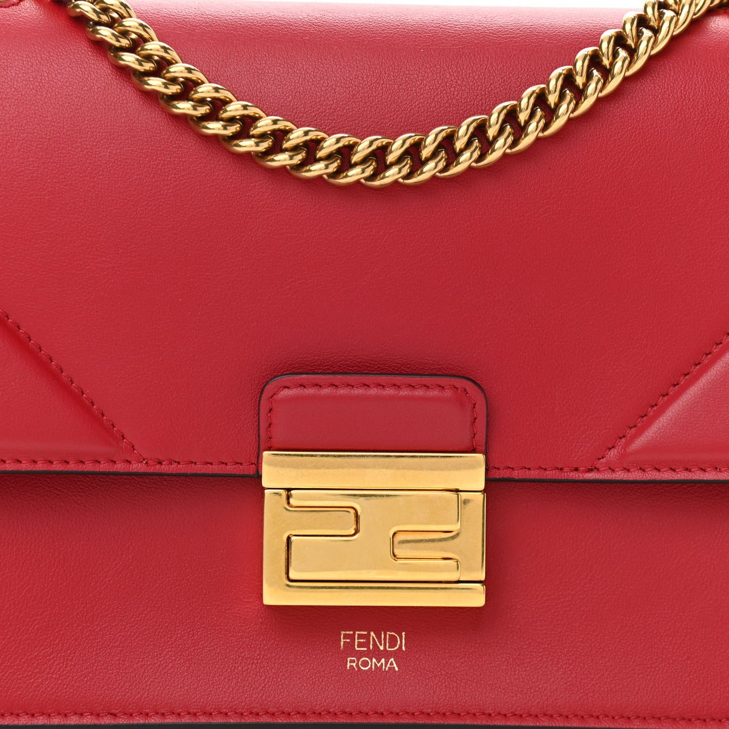 Vitello Grace Matte Small Kan U Shoulder Bag Fragola