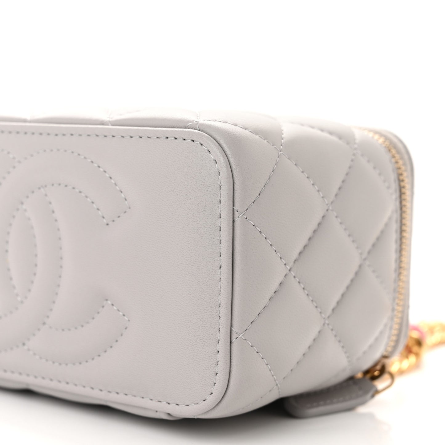 Lambskin Resin Quilted Vanity Case With Chain Grey
