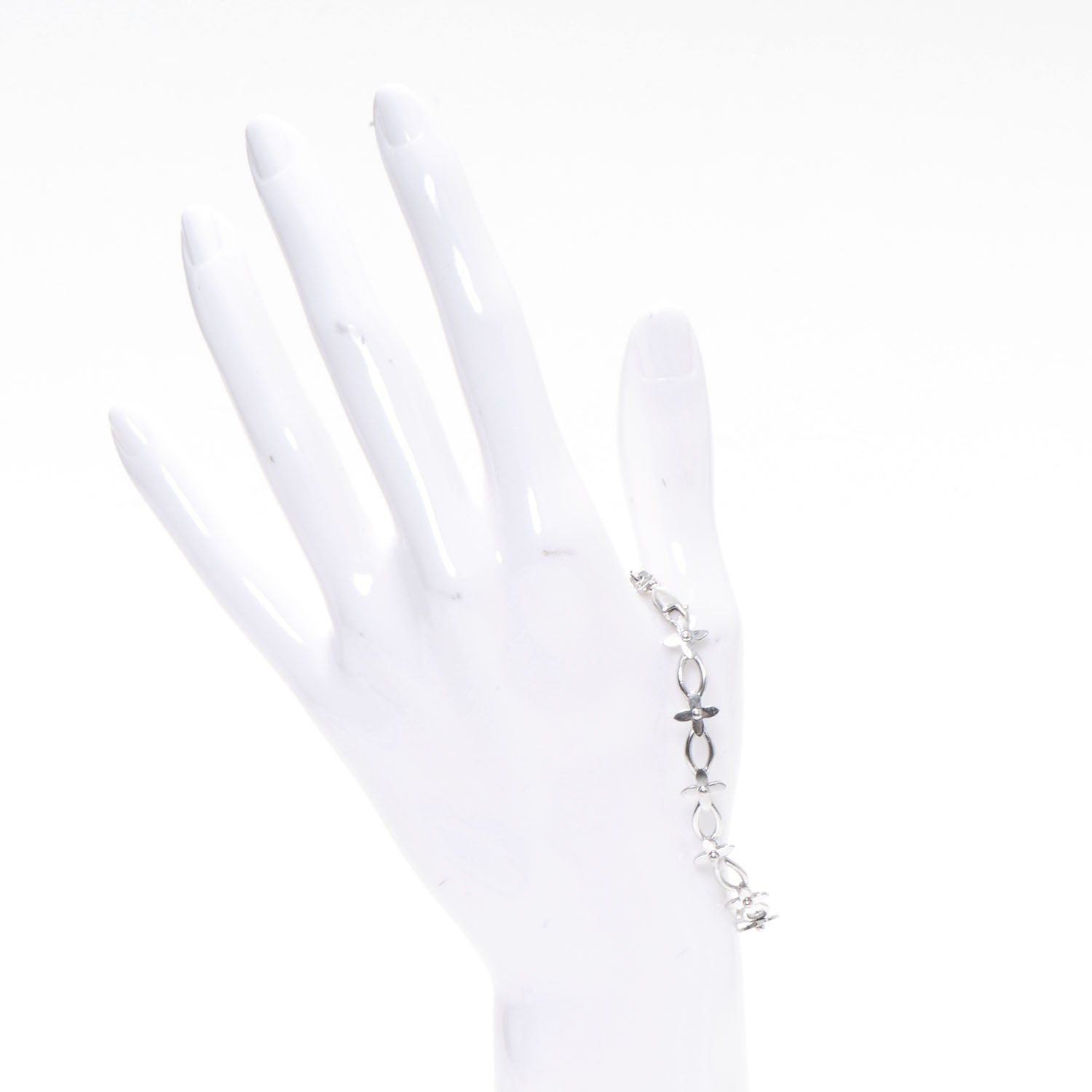 Louis Vuitton 18k White Gold Quatrefoil Bracelet M 2 of 3