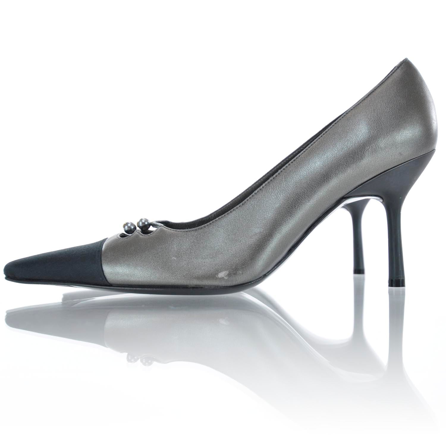 Chanel Leather CC Pumps 38.5 2 of 7