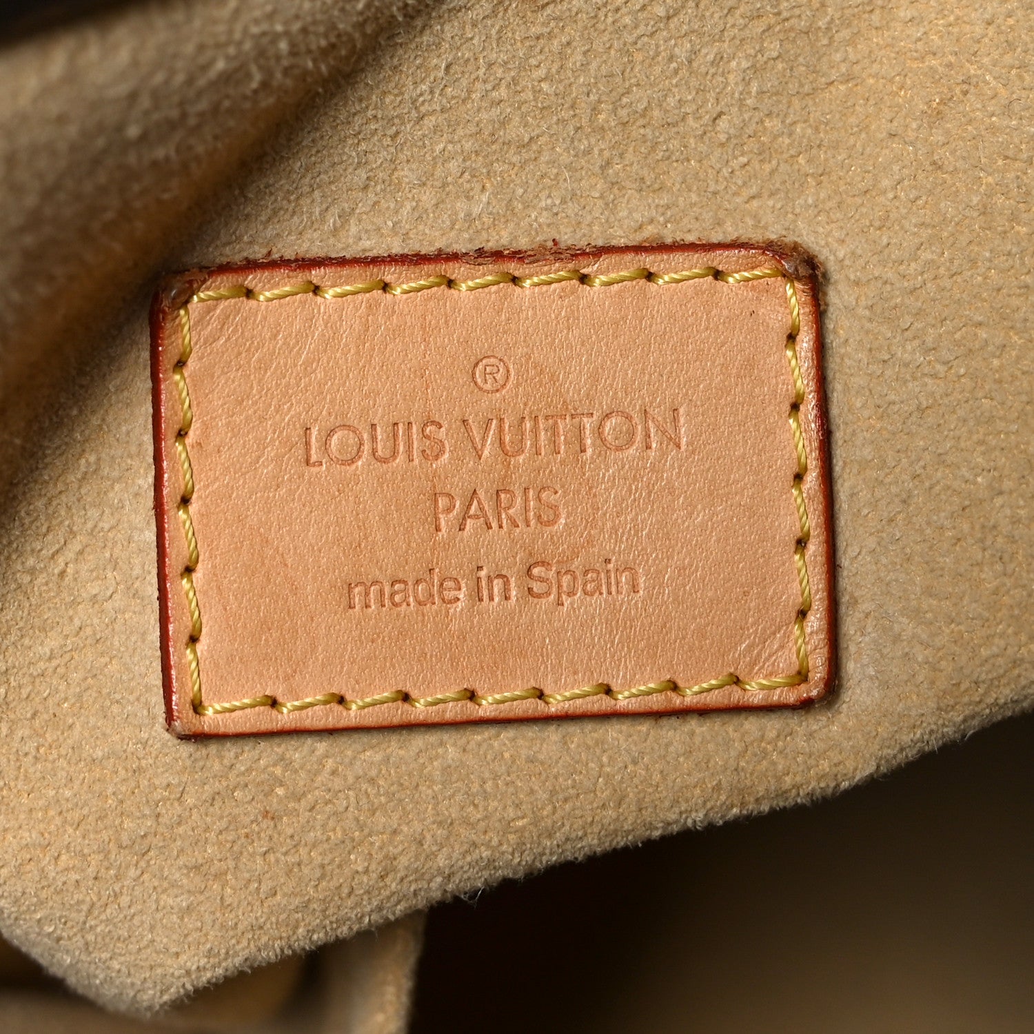 Louis Vuitton Monogram Artsy MM 6 of 10