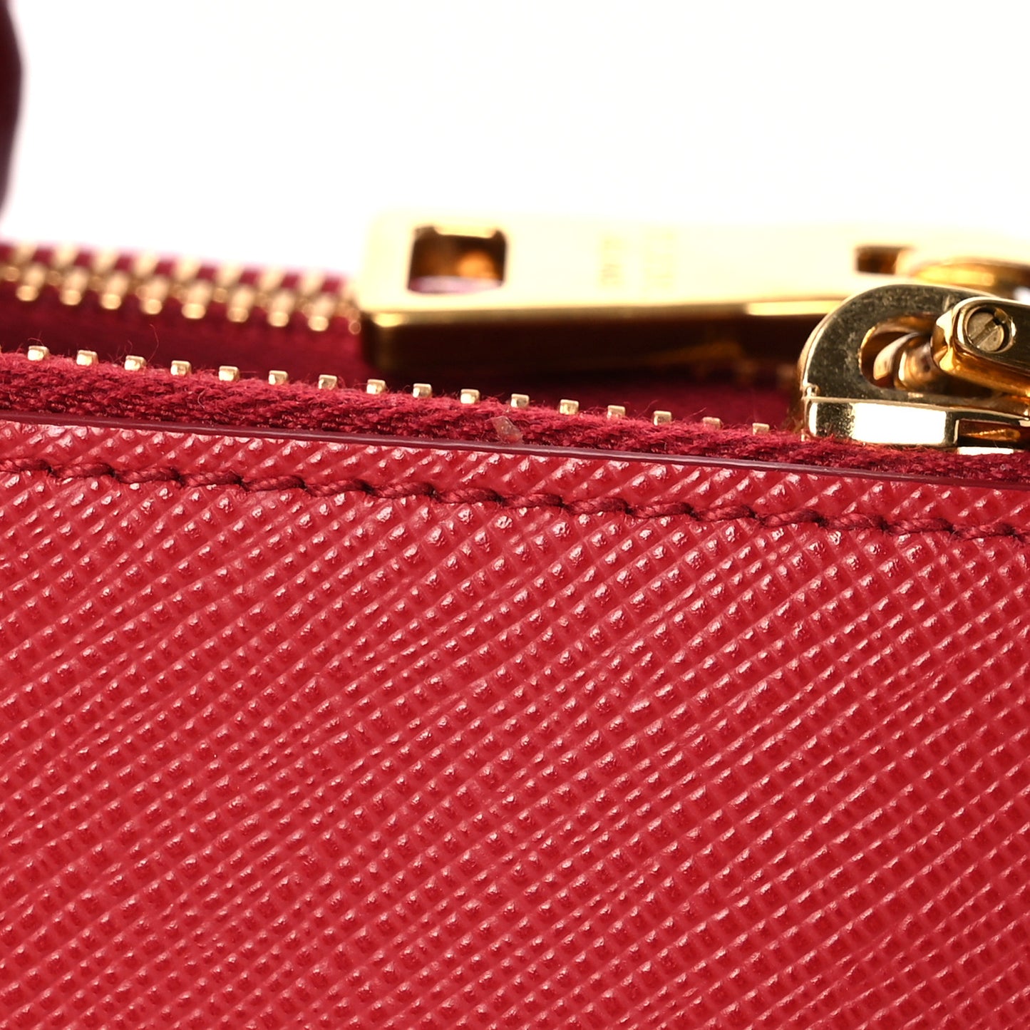 Saffiano Medium Galleria Double Zip Tote Fuoco