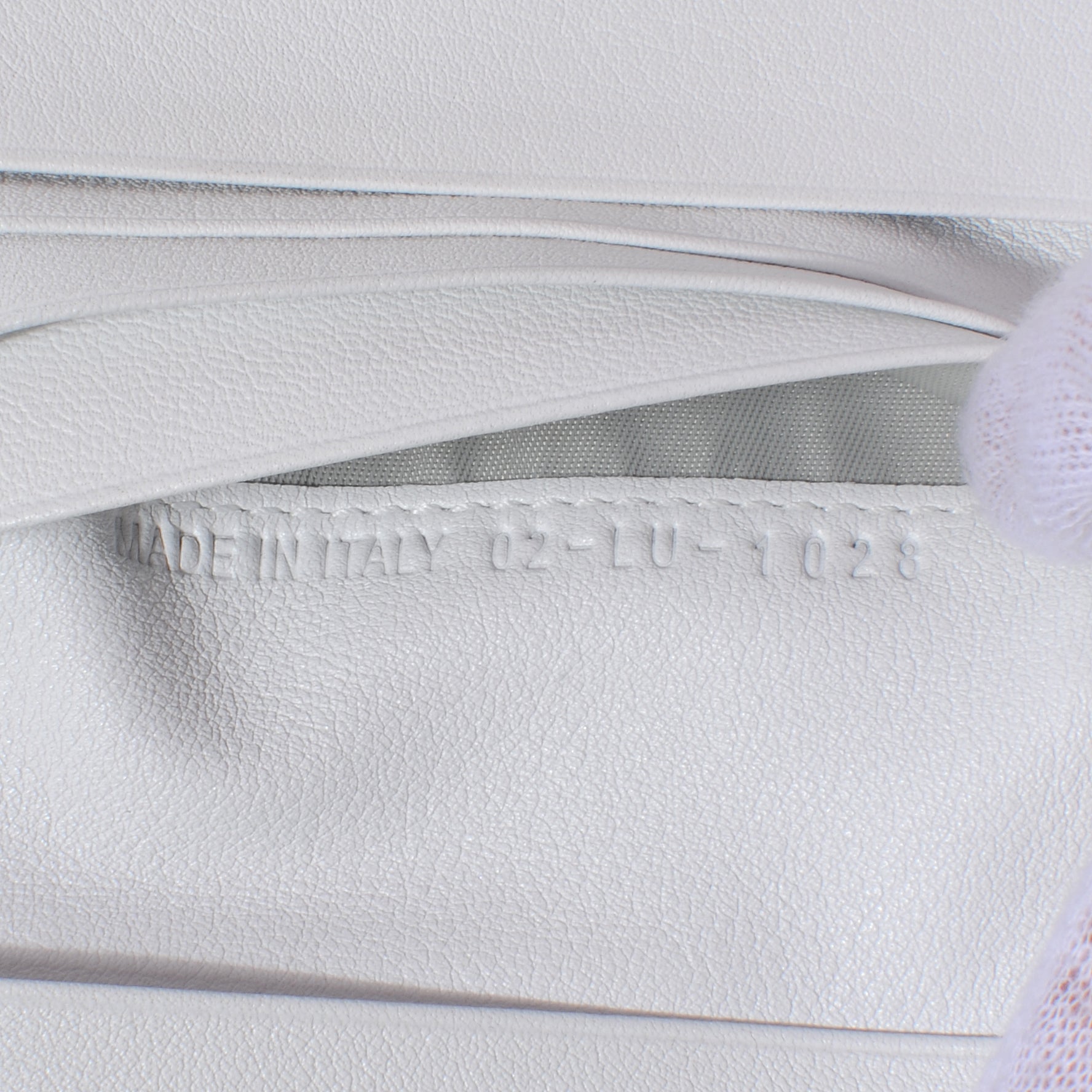 Christian Dior Leather Compact Wallet White 6 of 7