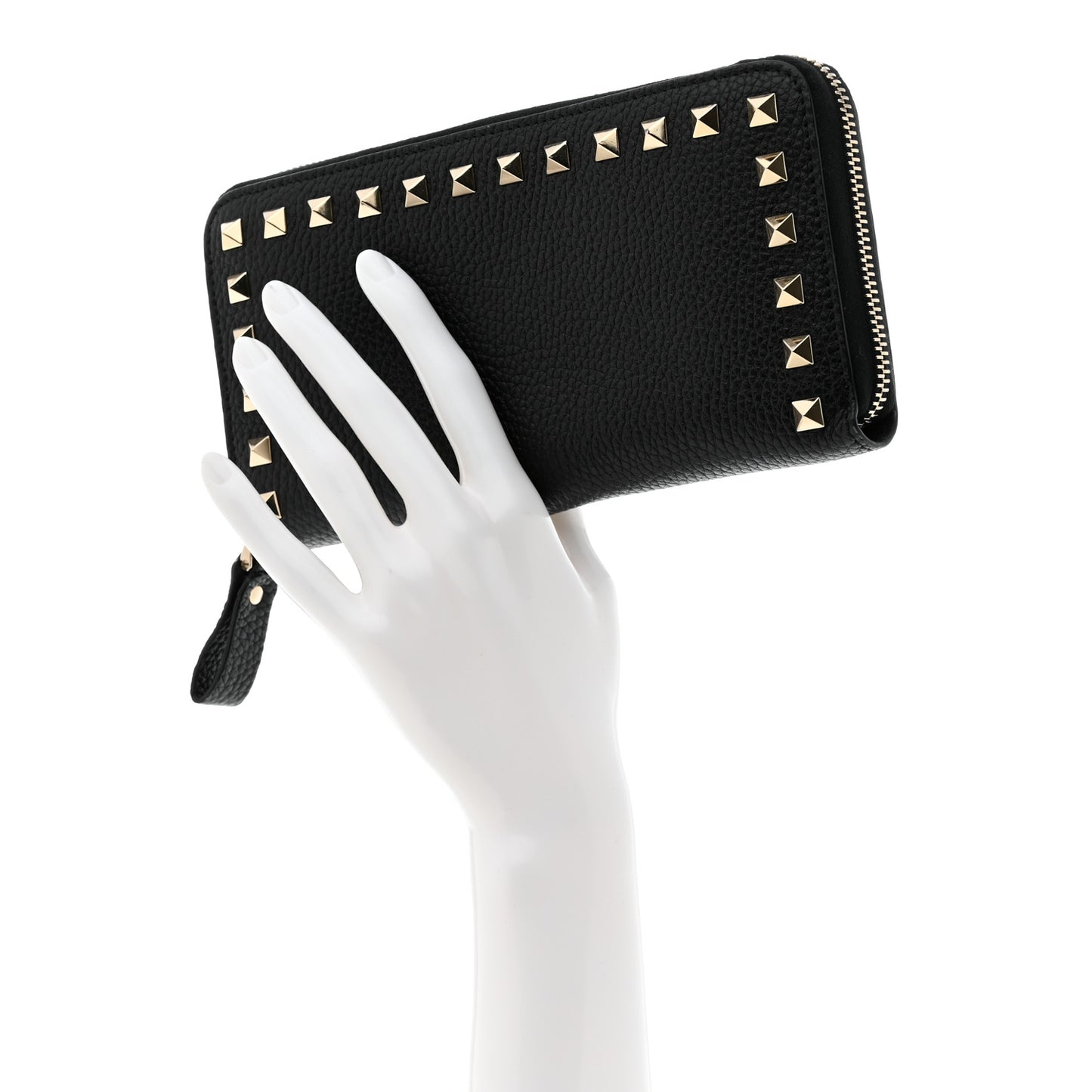 Pebbled Calfskin Rockstud Zip Around Wallet Black