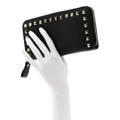 Valentino Garavani Pebbled Calfskin Rockstud Zip Around Wallet Black 2 of 6