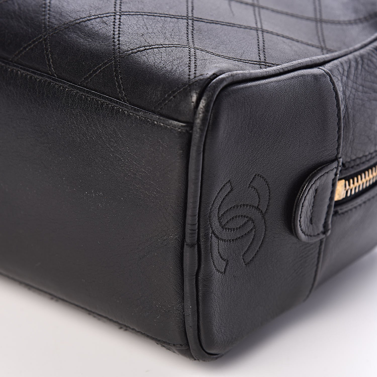 Chanel Lambskin Diamond Stitch Cosmetic Case Black 16 of 16