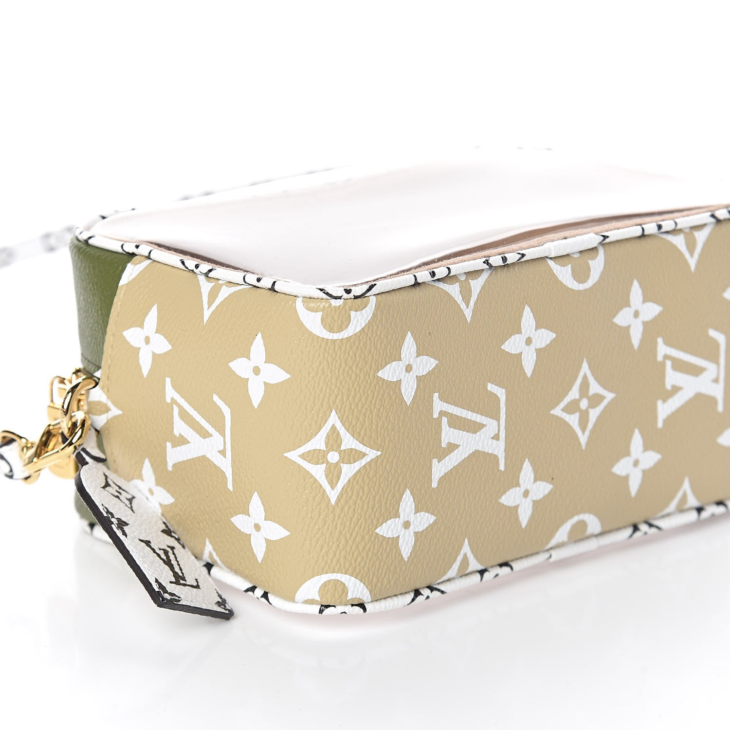 Louis Vuitton Monogram Giant Beach Pouch Kaki 7 of 8