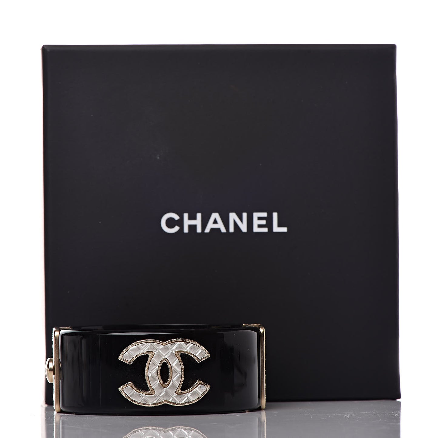 Resin Quilted CC Cuff Black Gold
