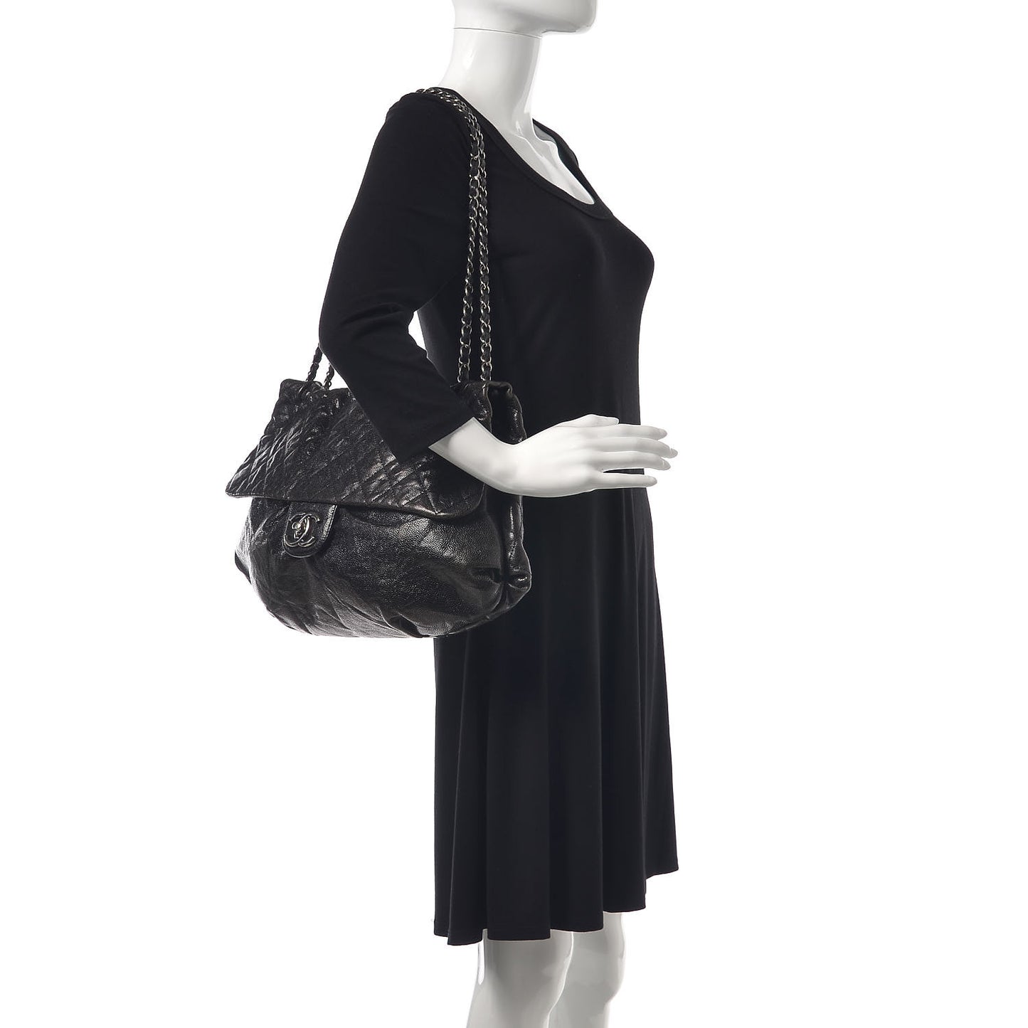 Crumpled Caviar Quilted Maxi Elastic Flap Black