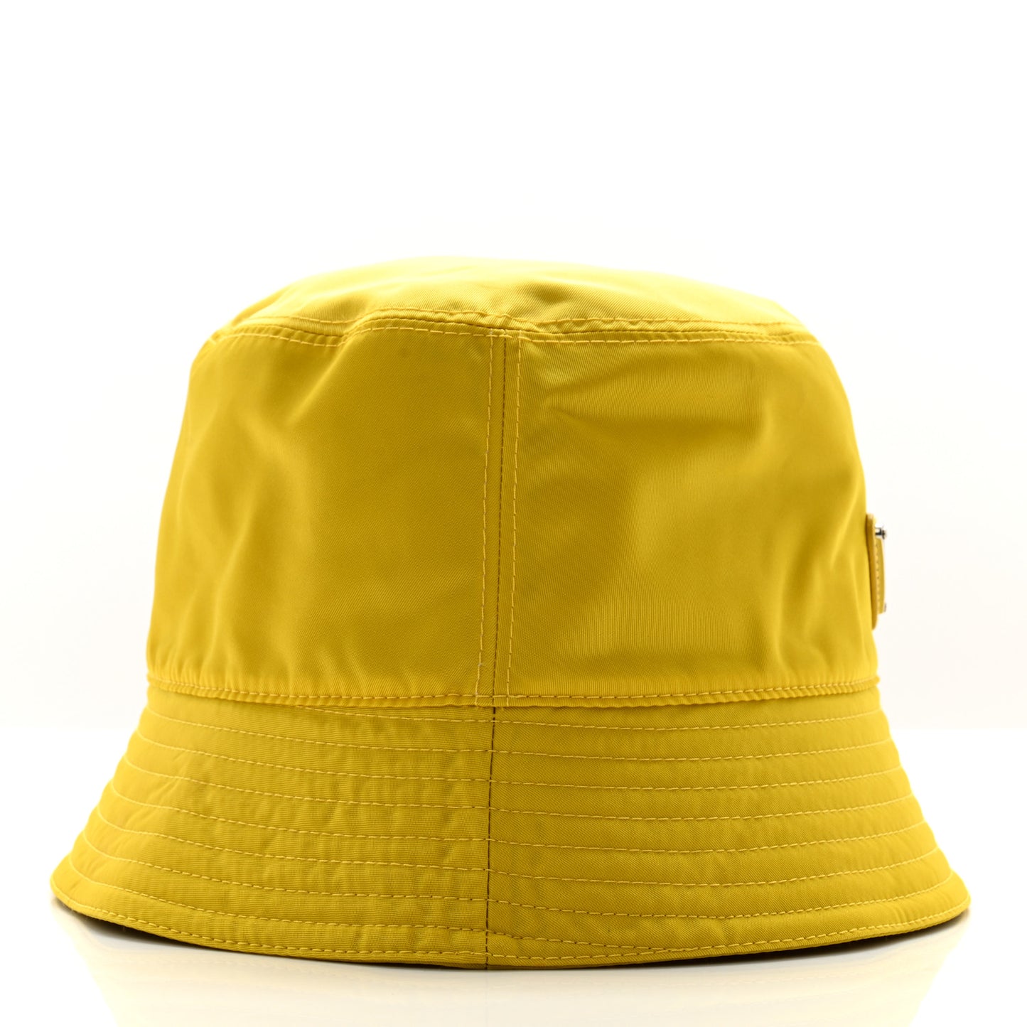 Re-Nylon Metal Triangle Logo Mens Bucket Hat M Giallo