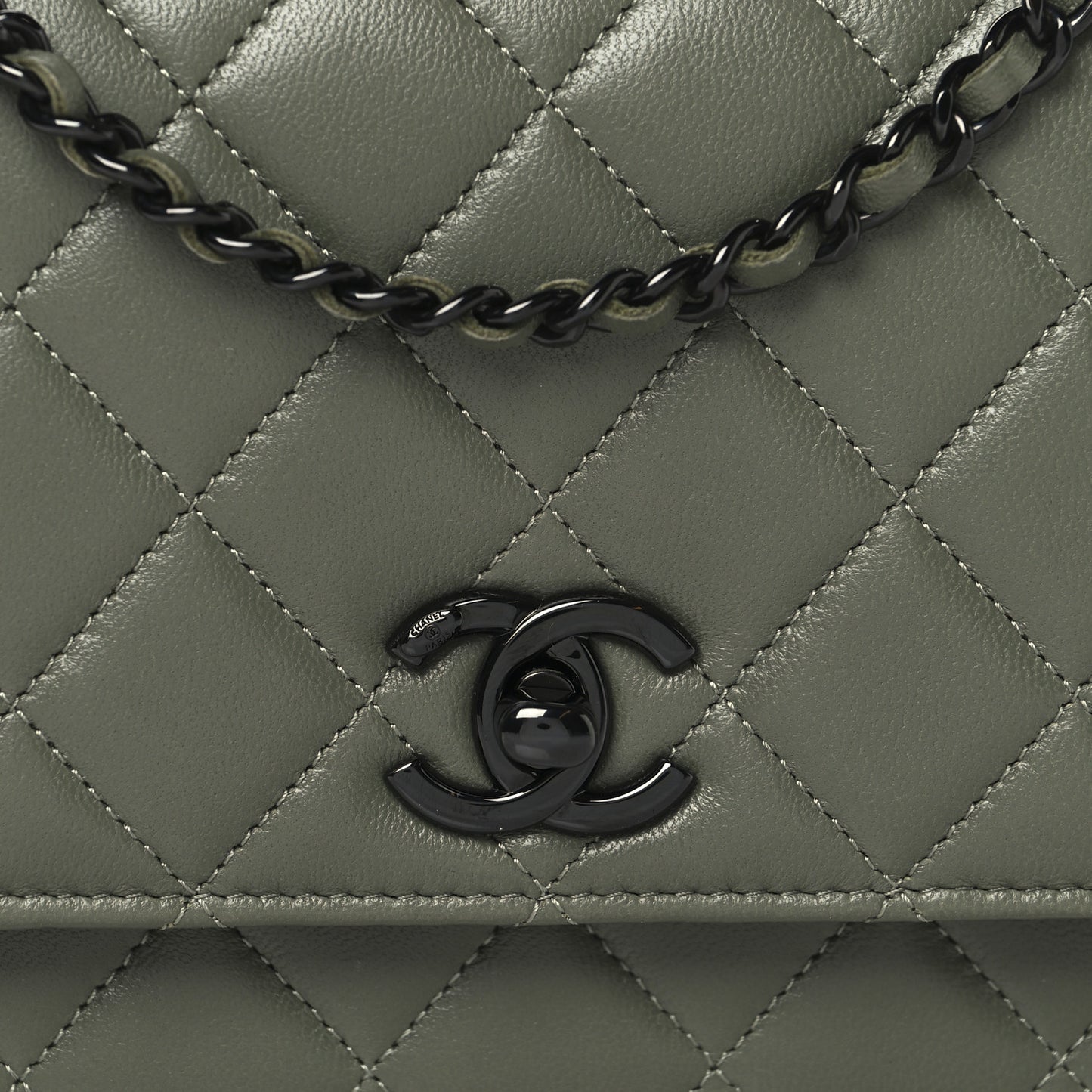 Lambskin Quilted Trendy CC Wallet On Chain WOC Green