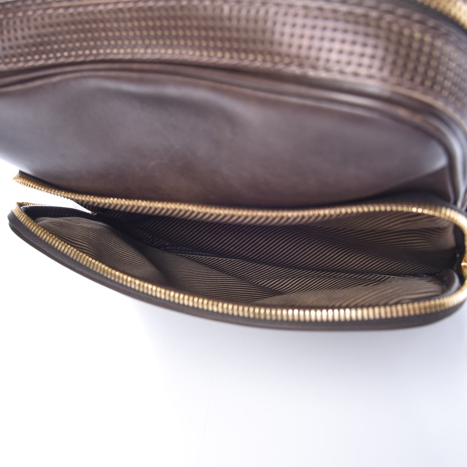 Louis Vuitton Bequia Trotter GM 7 of 9