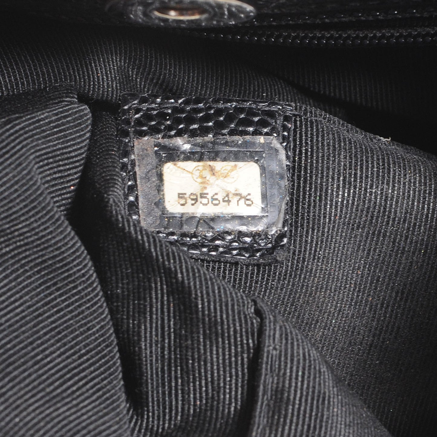 Caviar Quilted Shoulder Bag Black