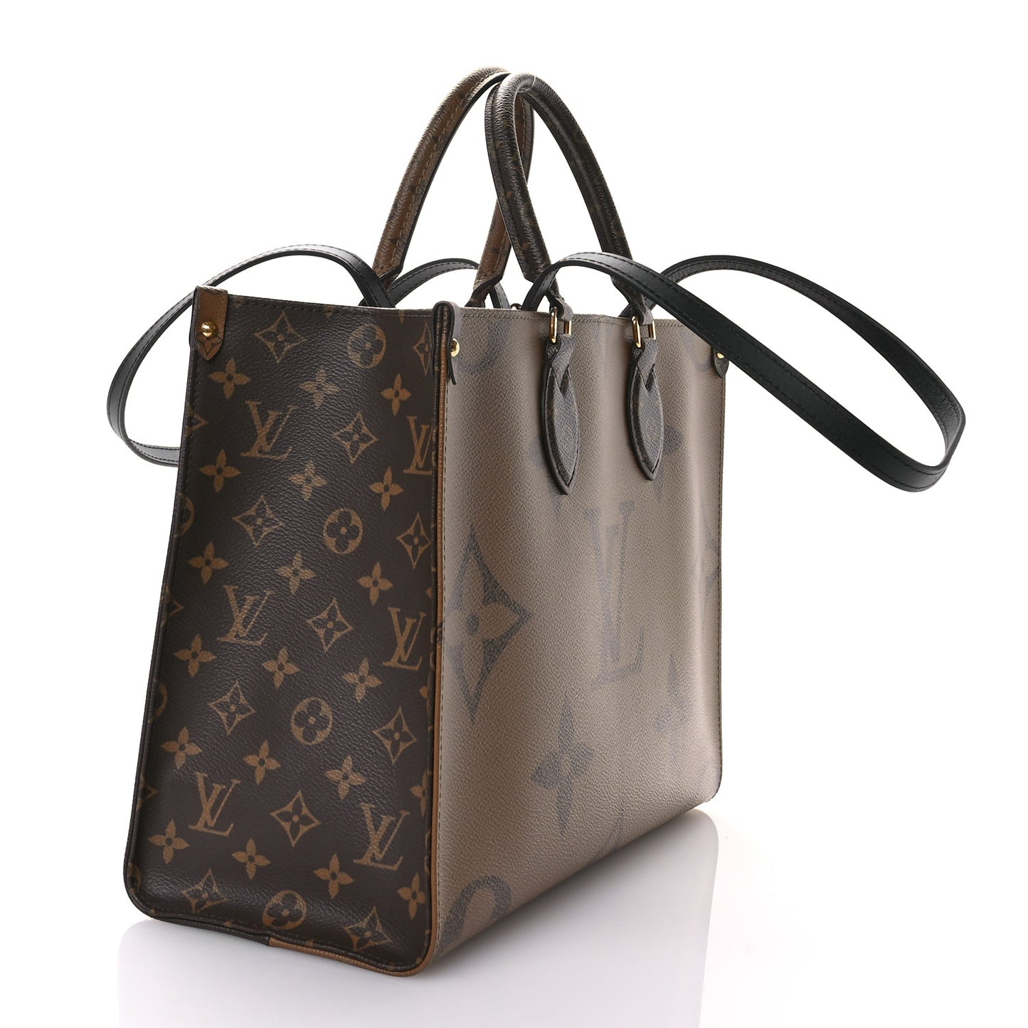 Reverse Monogram Giant Onthego MM
