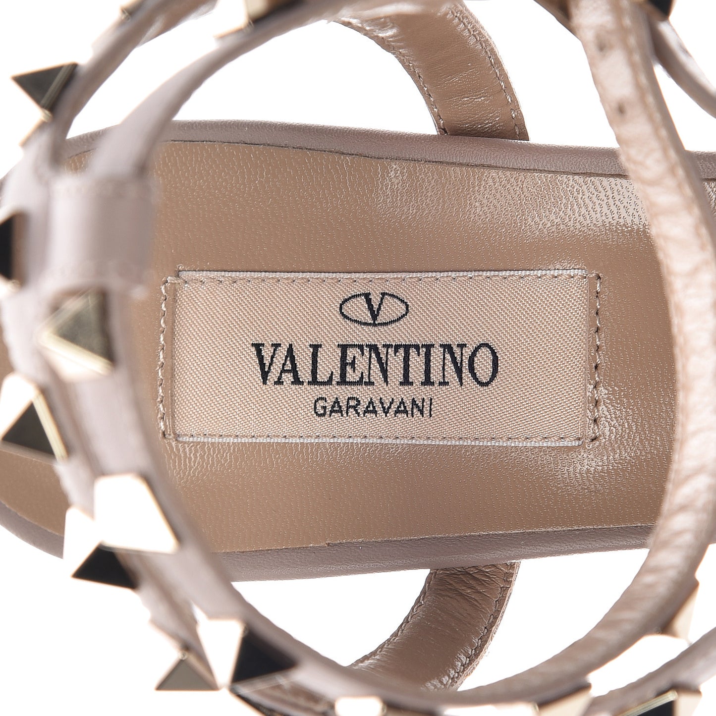 Pebbled Calfskin Rockstud Ankle Strap 5/105mm Sandals 37 Poudre