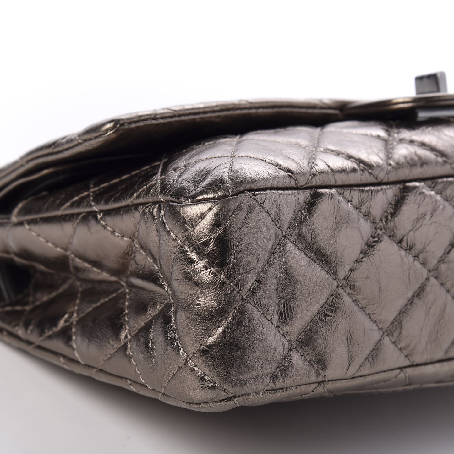 Metallic Sheepskin Quilted 2.55 Reissue 226 Flap Dark Silver