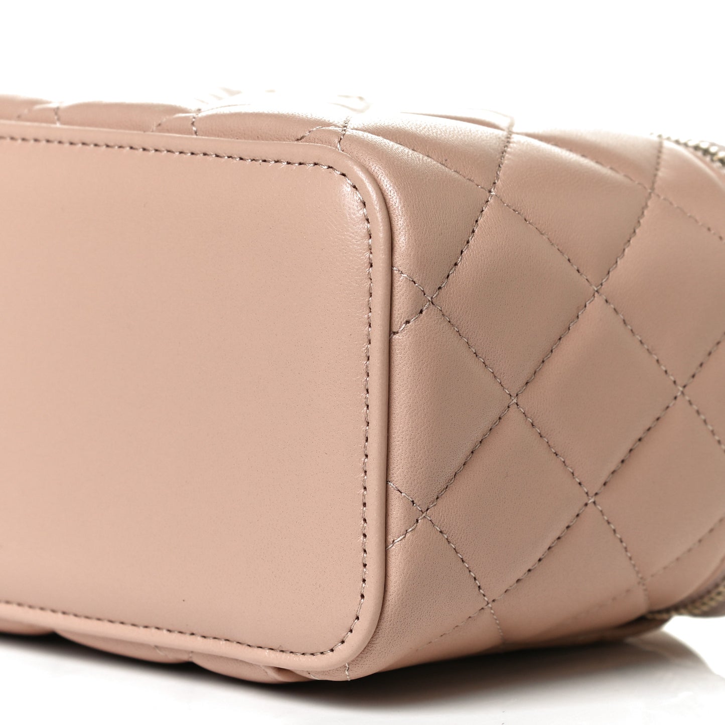 Lambskin Quilted Small Top Handle Vanity Case With Chain Beige