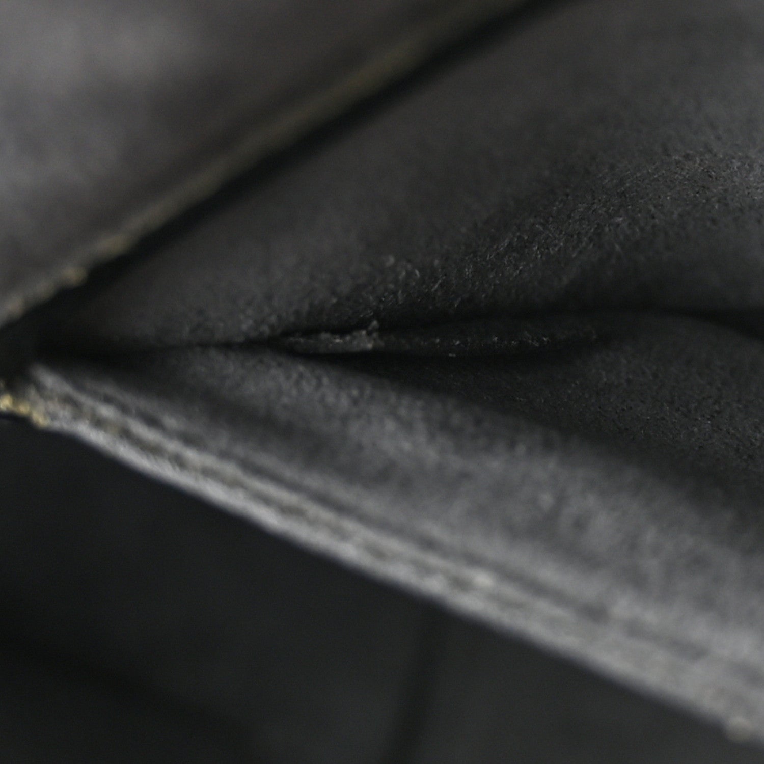 Louis Vuitton Epi Alma PM Black 6 of 16