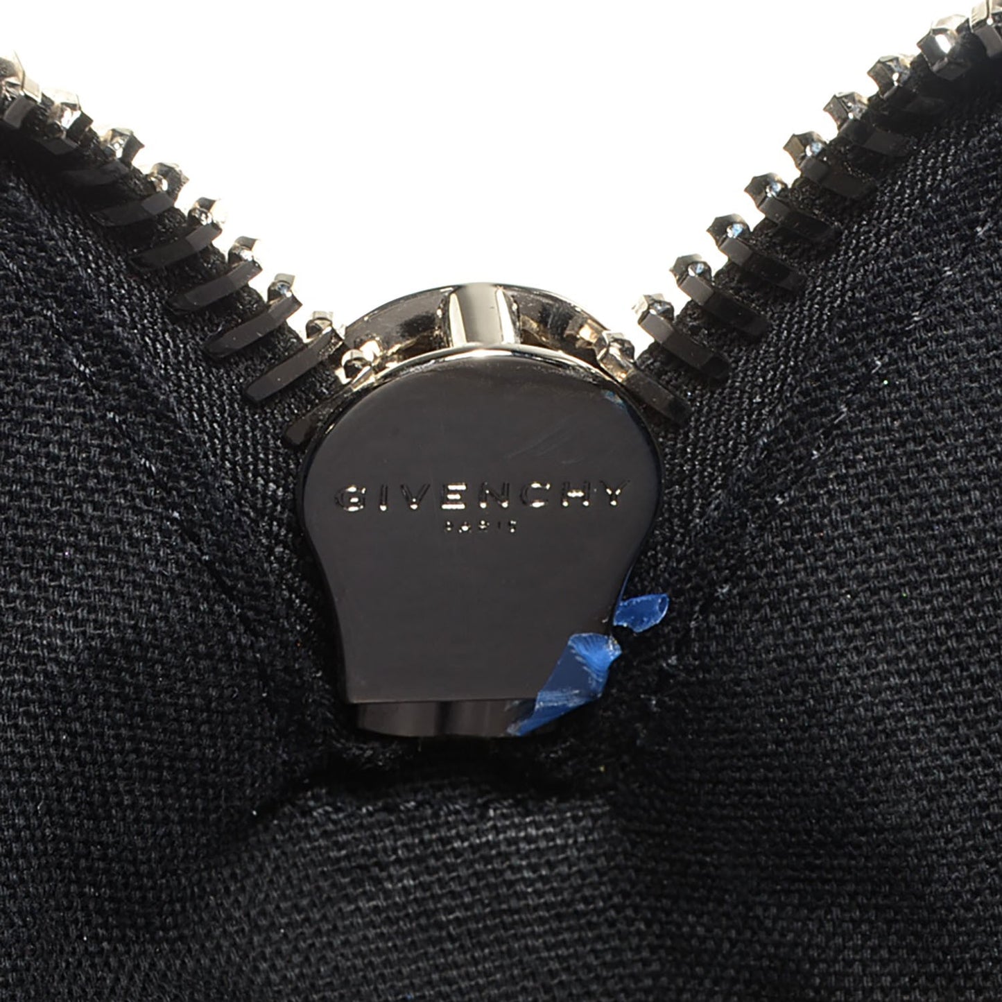 Shiny Lord Calfskin Medium Antigona Black