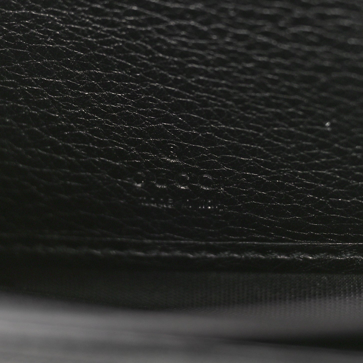 Gucci Pebbled Calfskin Soho Zip Around Wallet Black 6 of 8