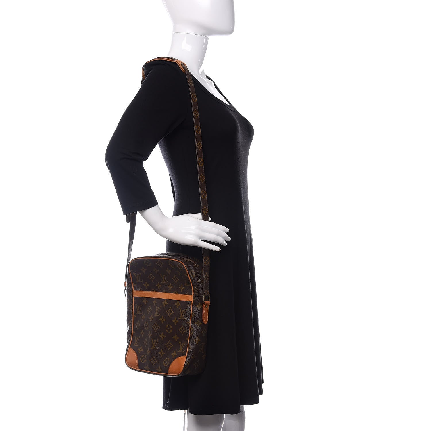 Louis Vuitton Monogram Danube 28 2 of 8
