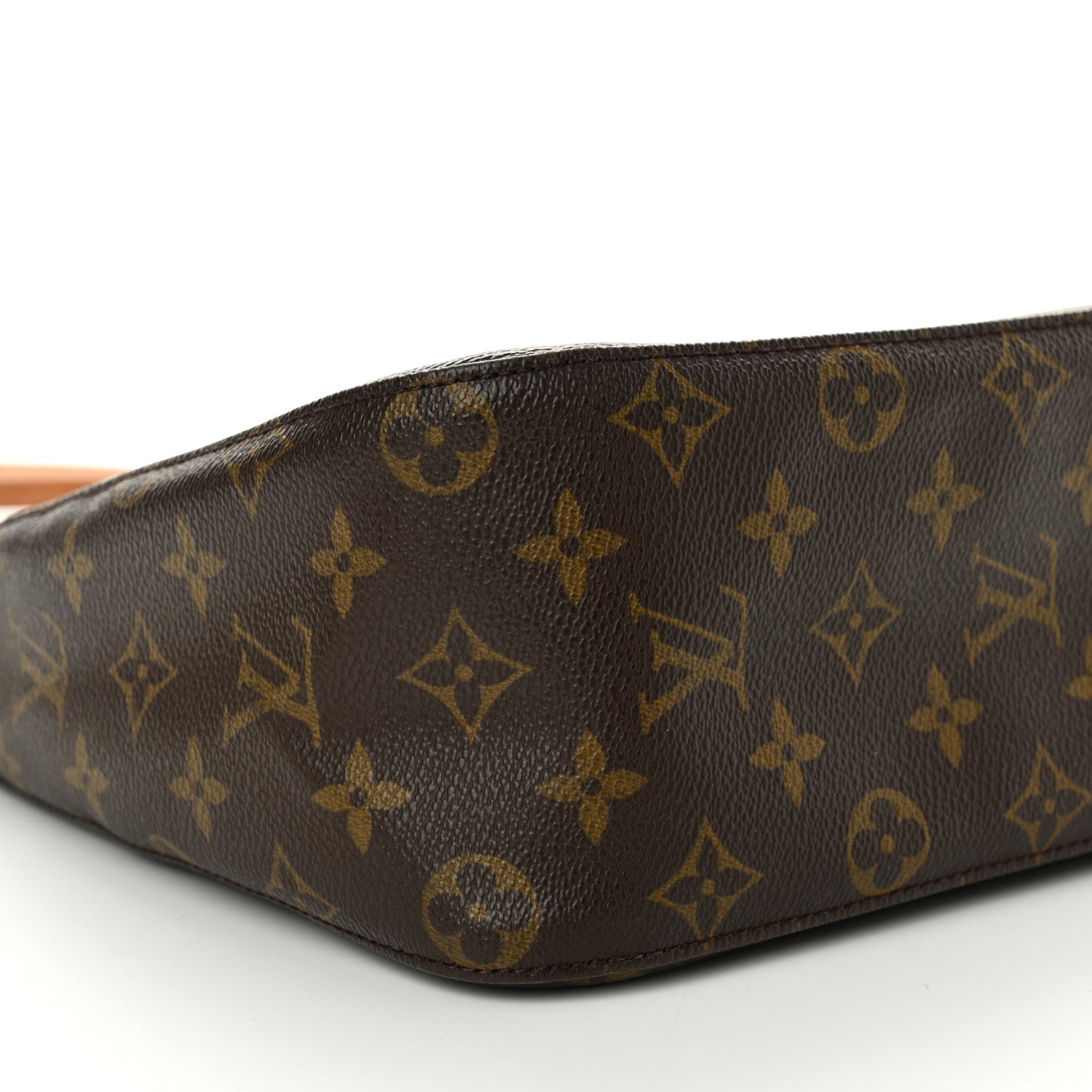 Louis Vuitton Monogram Looping MM 9 of 17