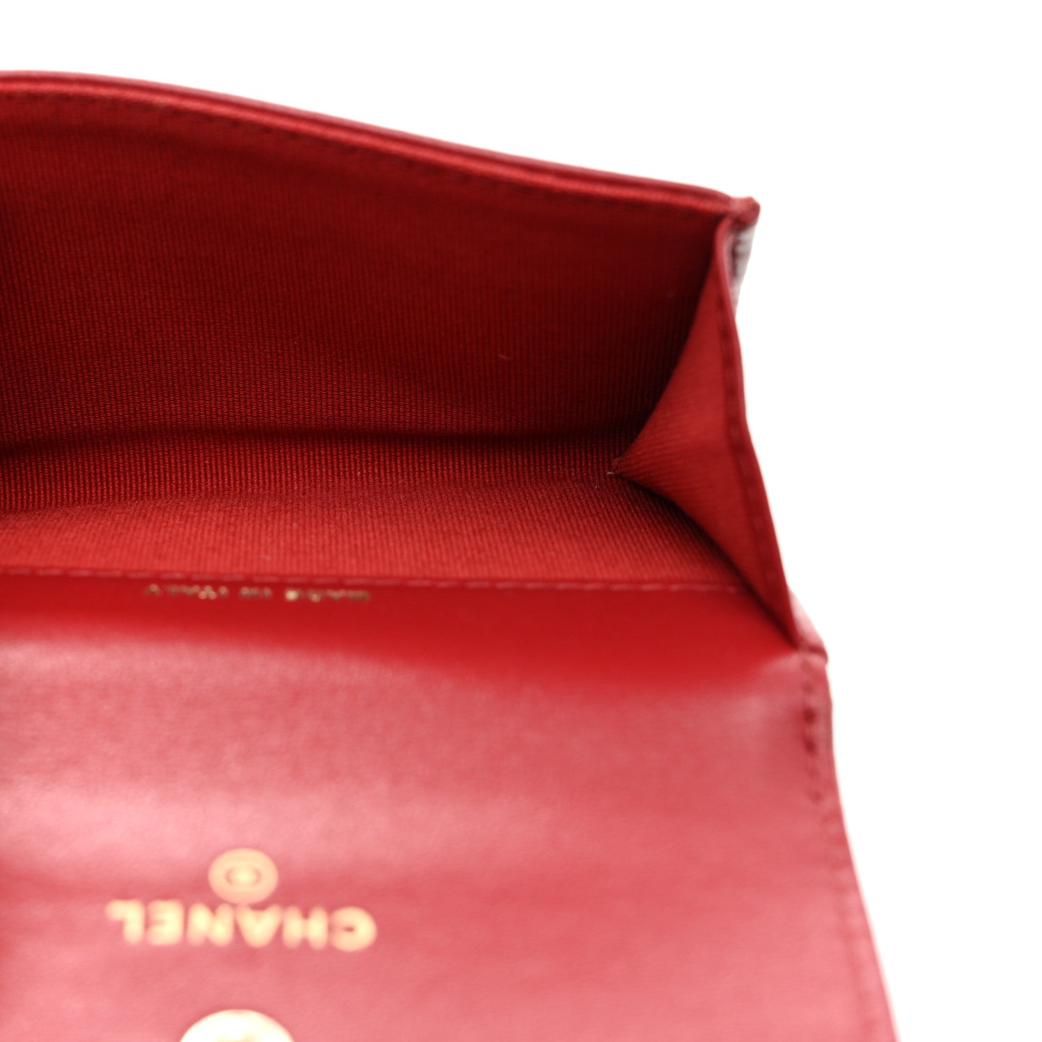 Chanel Lambskin Pearl Enamel Quilted Flap Card Holder Red 1807472