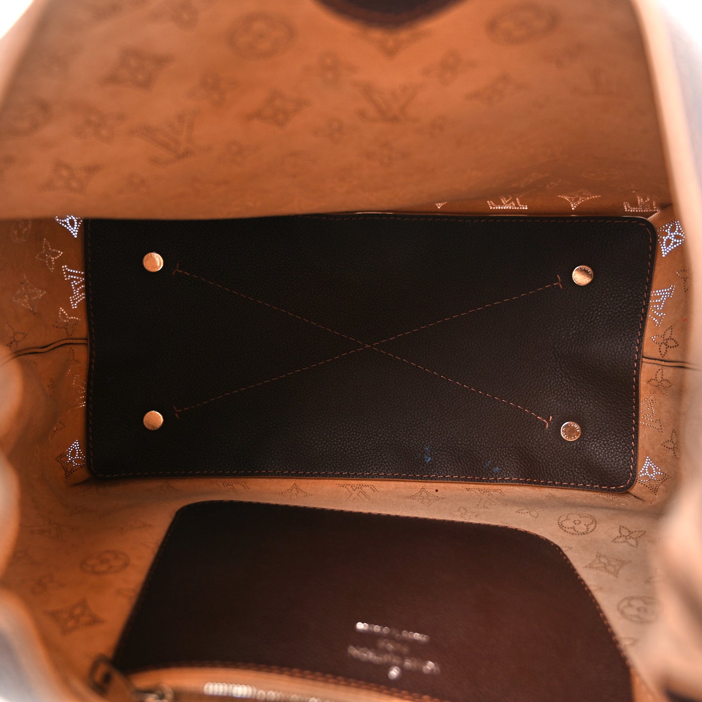 Mahina Carmel Hobo Chocolate