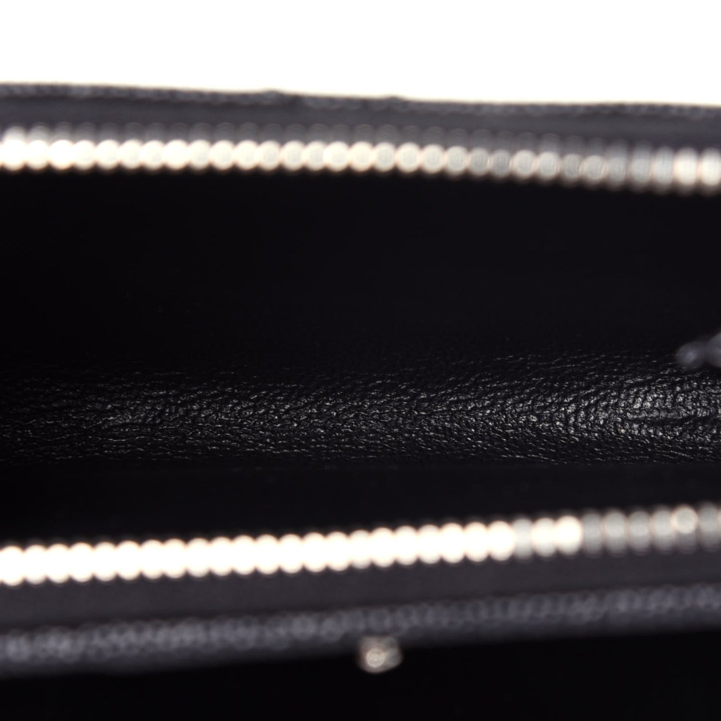Grain De Poudre Matelasse Chevron Monogram Compact Zip Around Wallet Black