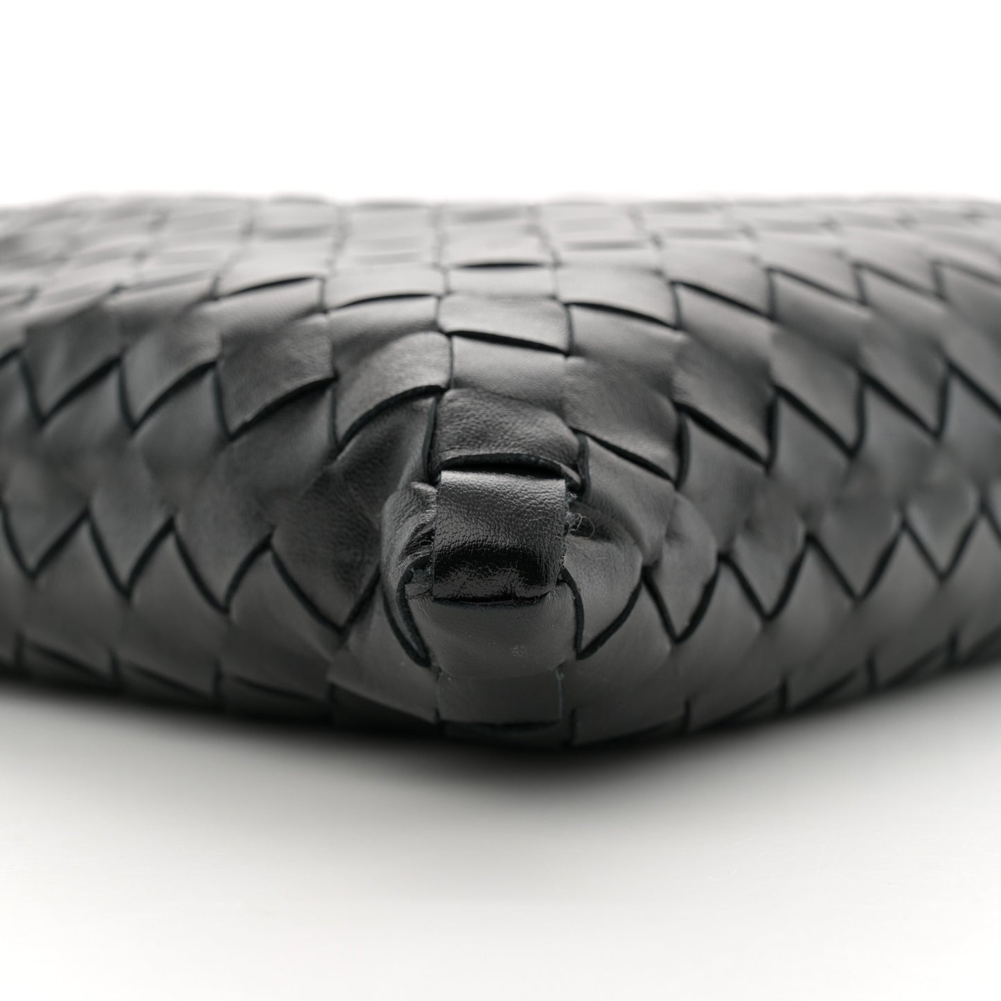 Calfskin Intrecciato Small Hop Black