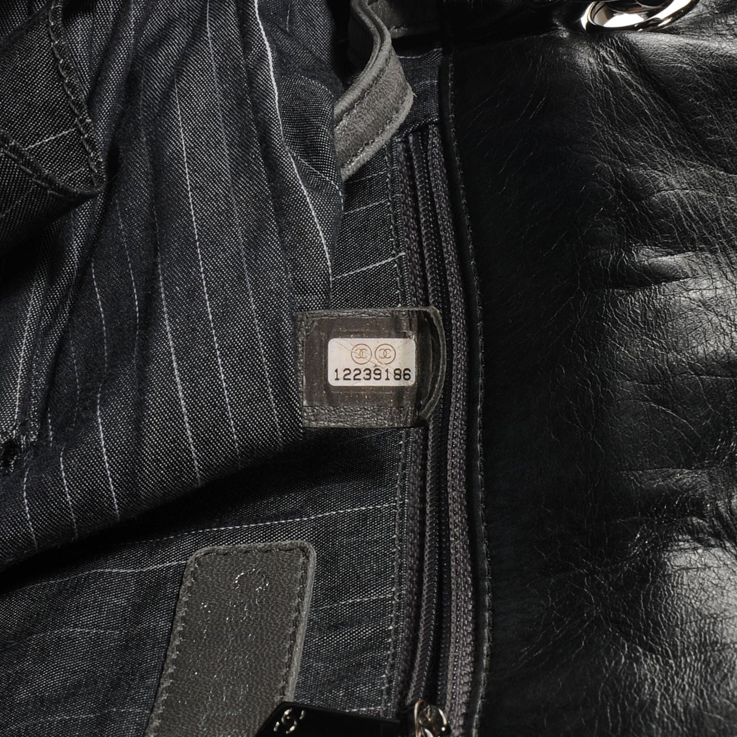 Lambskin In and Out XL Maxi Flap Black