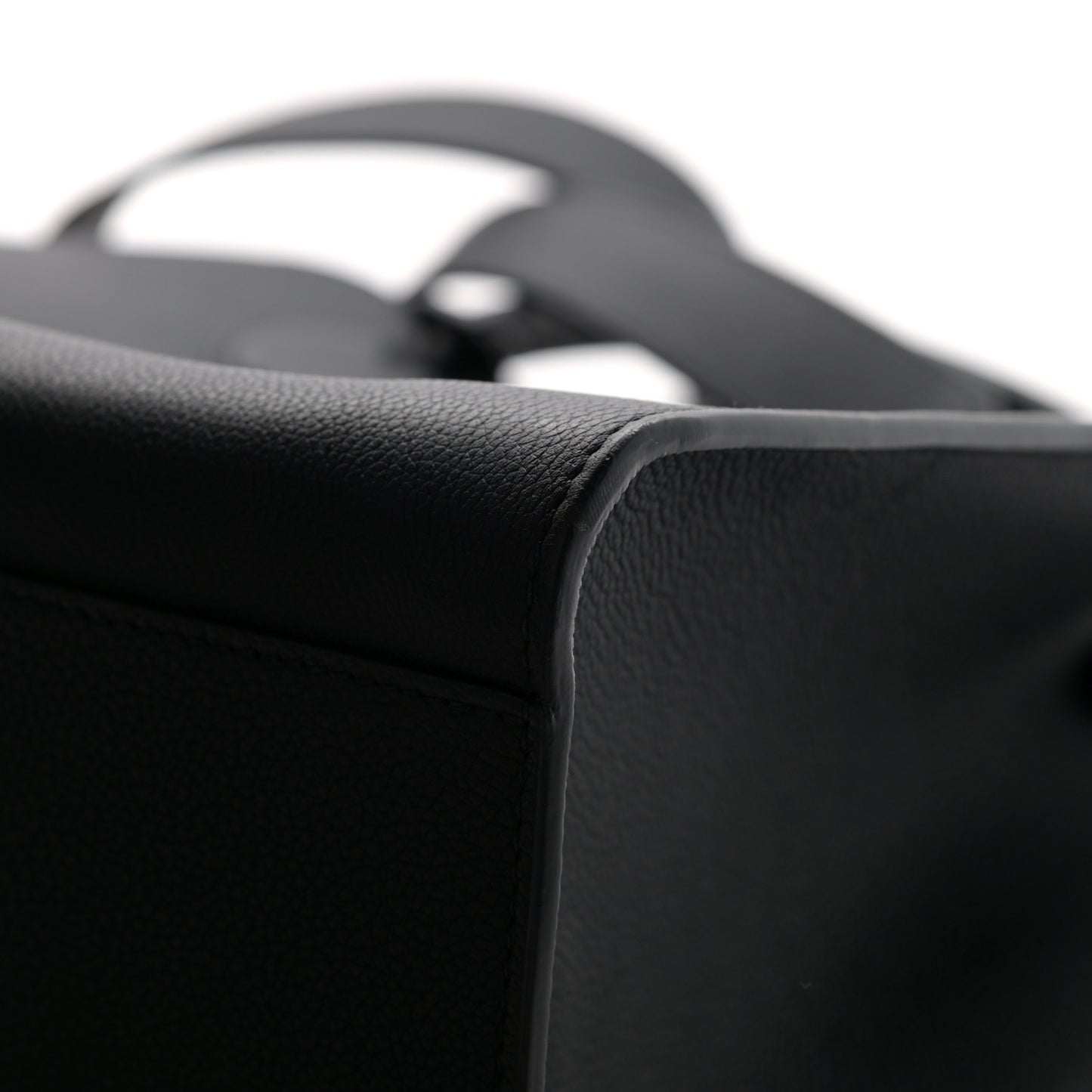 Soft Calfskin Lockme Tote MM Black