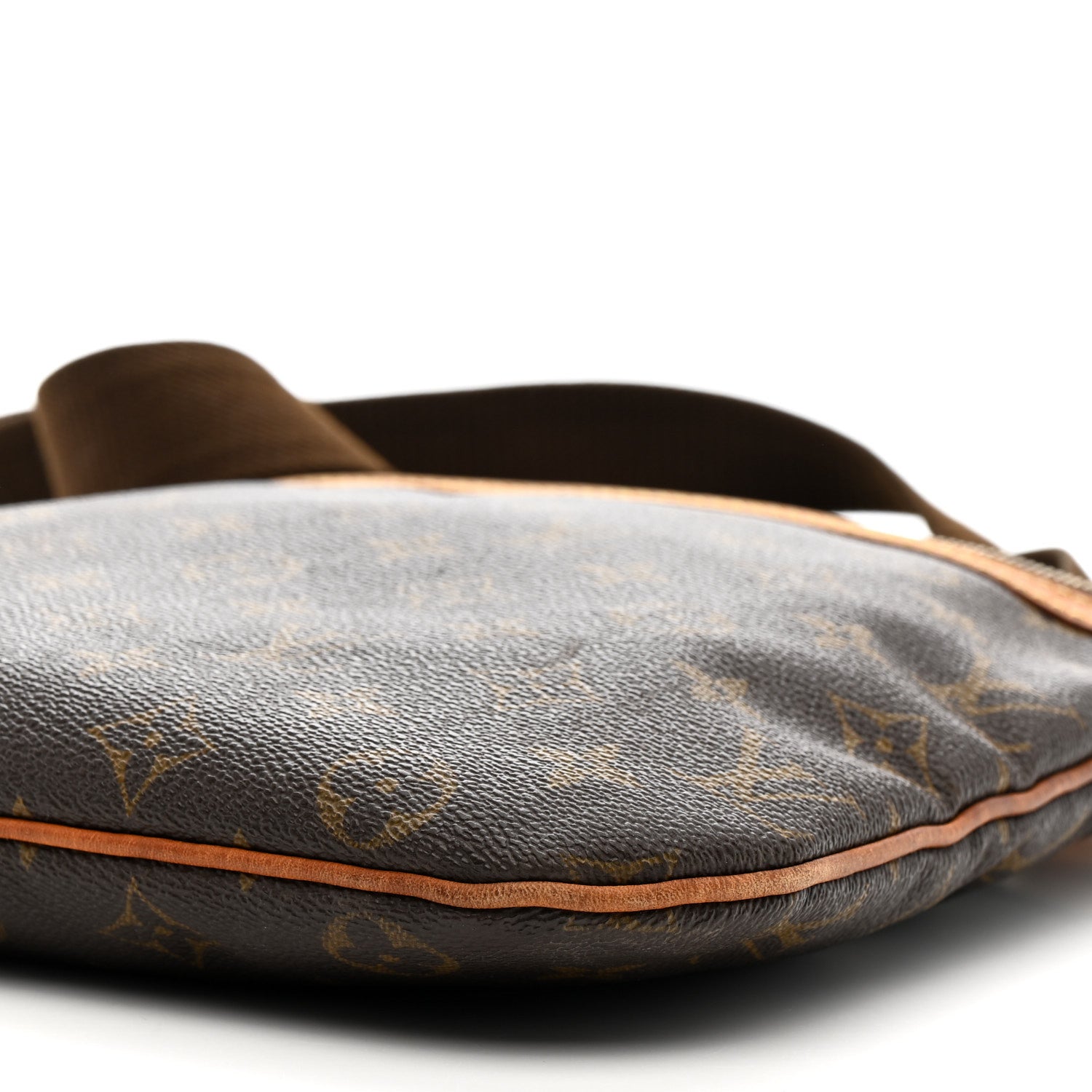 Louis Vuitton Monogram Bosphore Pochette 10 of 16