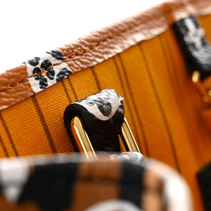 Louis Vuitton Monogram Giant Jungle Onthego GM Black 13 of 13