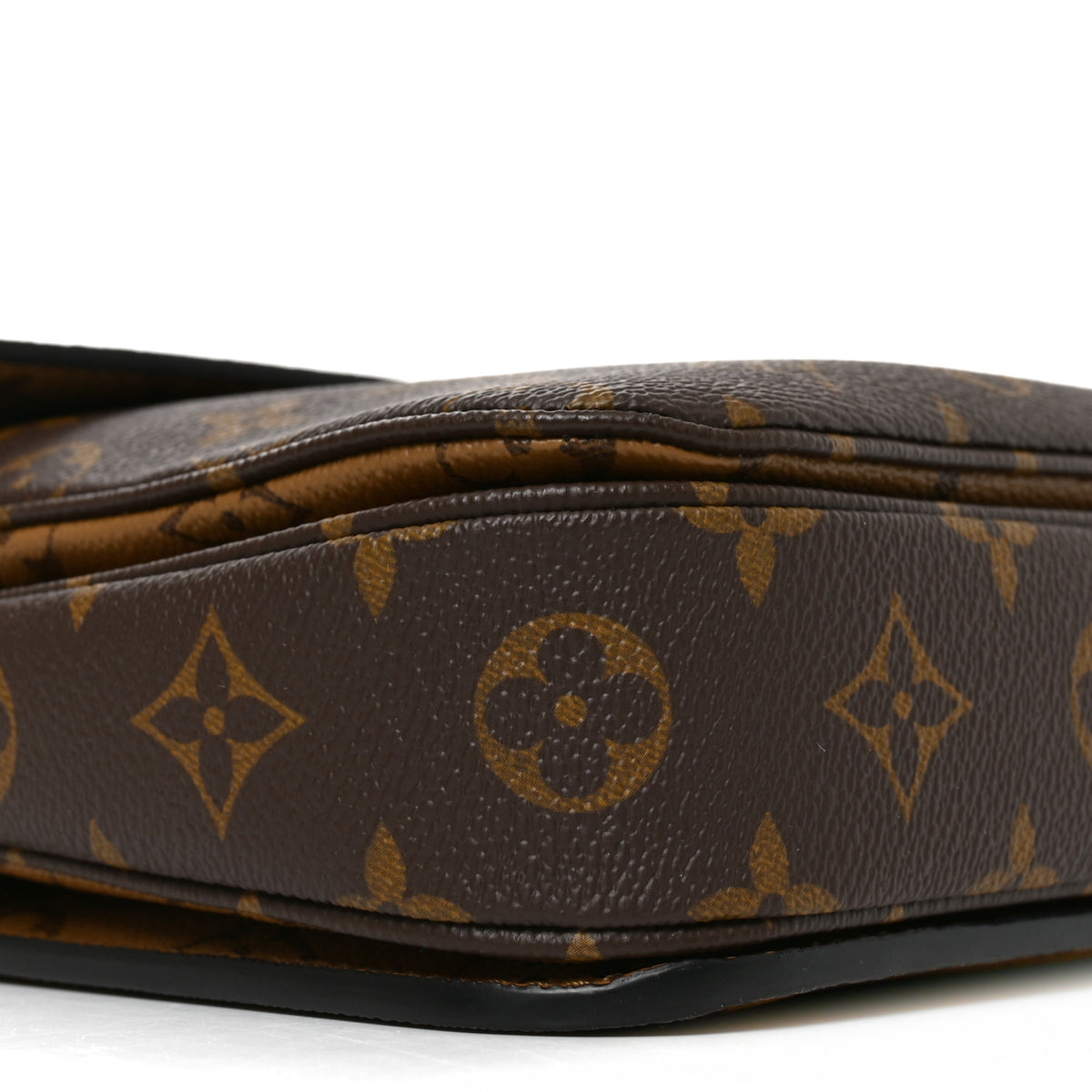 Reverse Monogram Pochette Metis