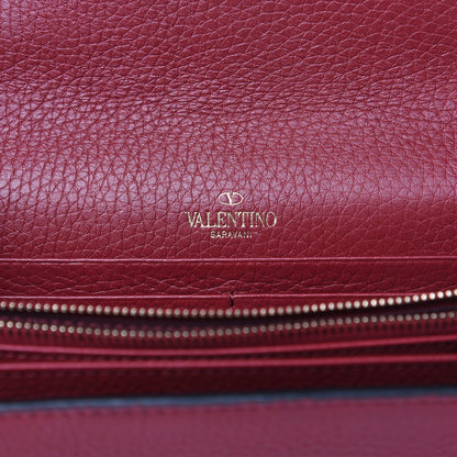 Valentino Garavani Pebbled Calfskin Rockstud Envelope Wallet On Chain Bag Rubino 6 of 10