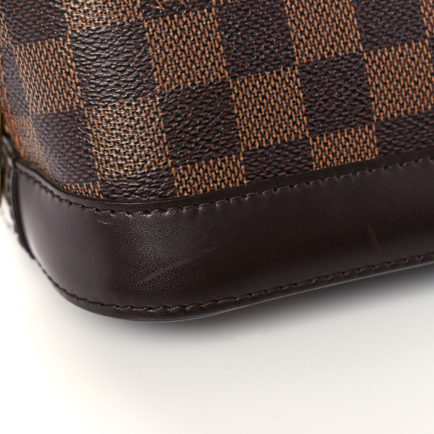 Damier Ebene Alma BB