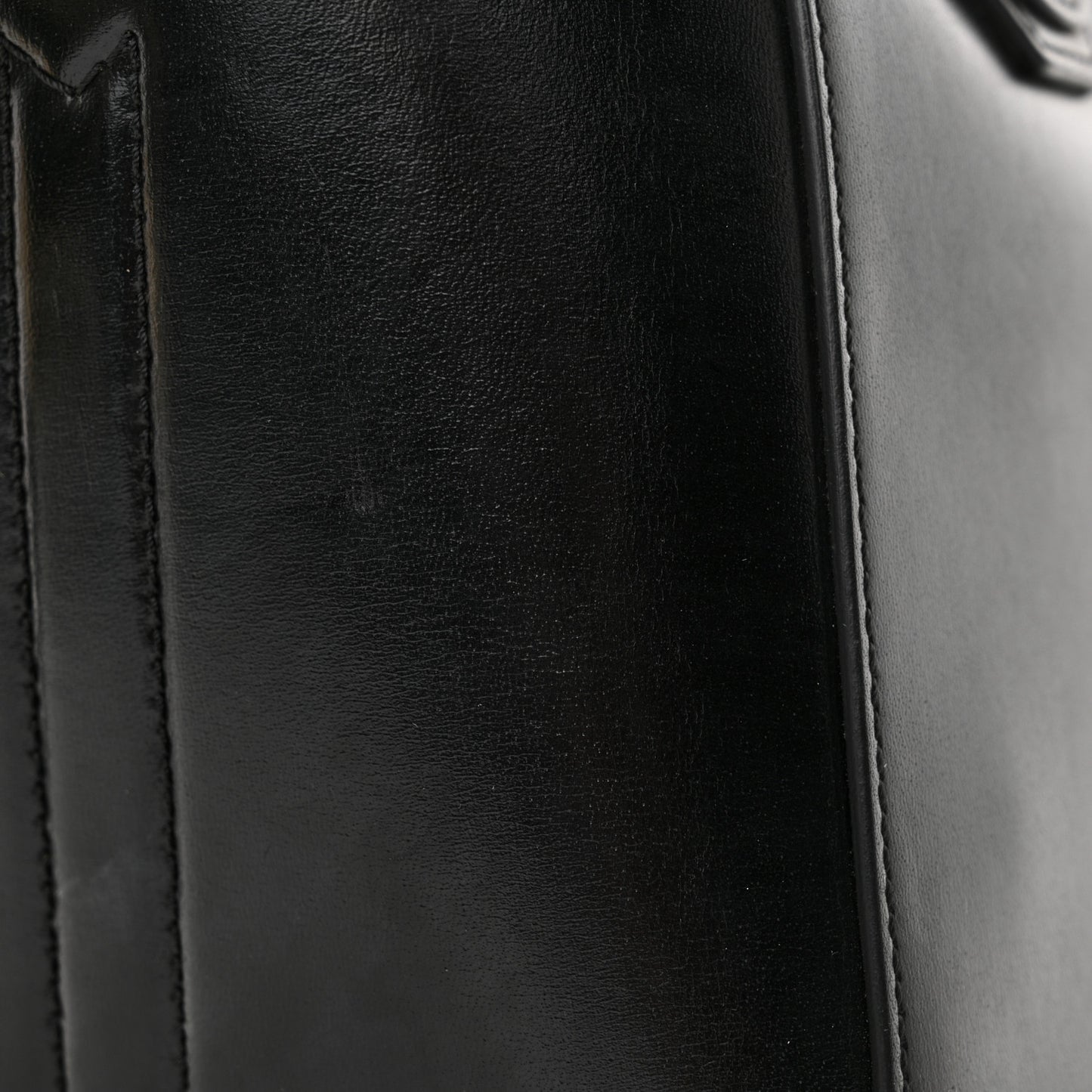 Shiny Lord Calfskin Small Antigona Black
