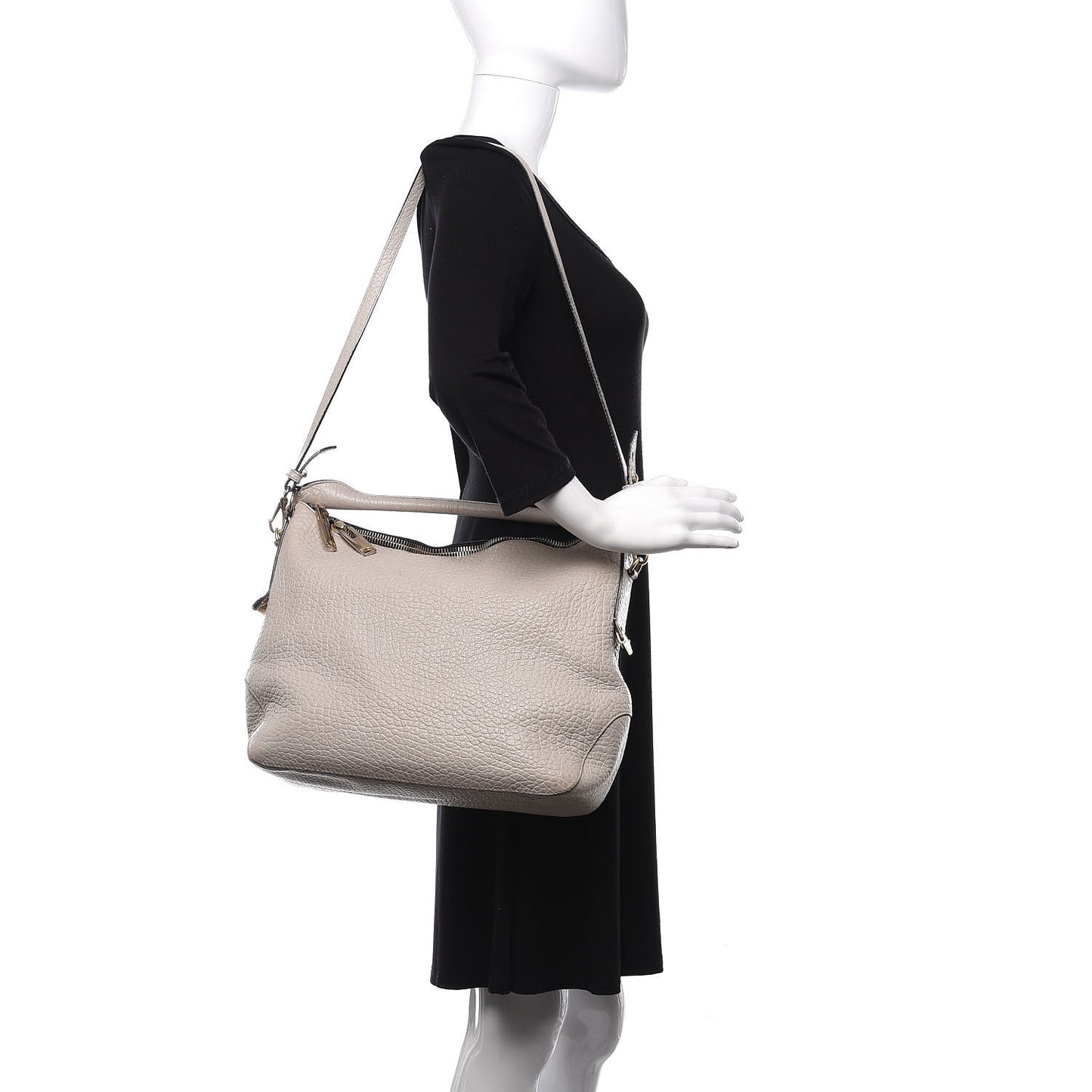 Signature Grain Calfskin Medium Hobo Pale Grey
