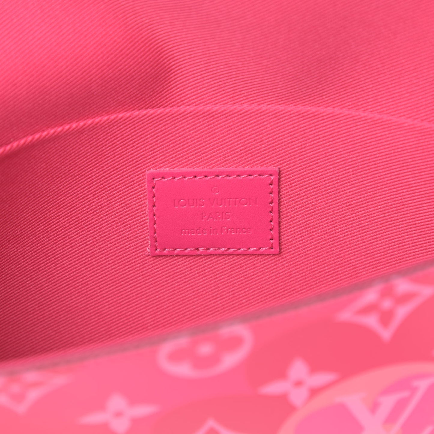 Vernis Valentine Pochette Felicie Chain Wallet Fuchsia