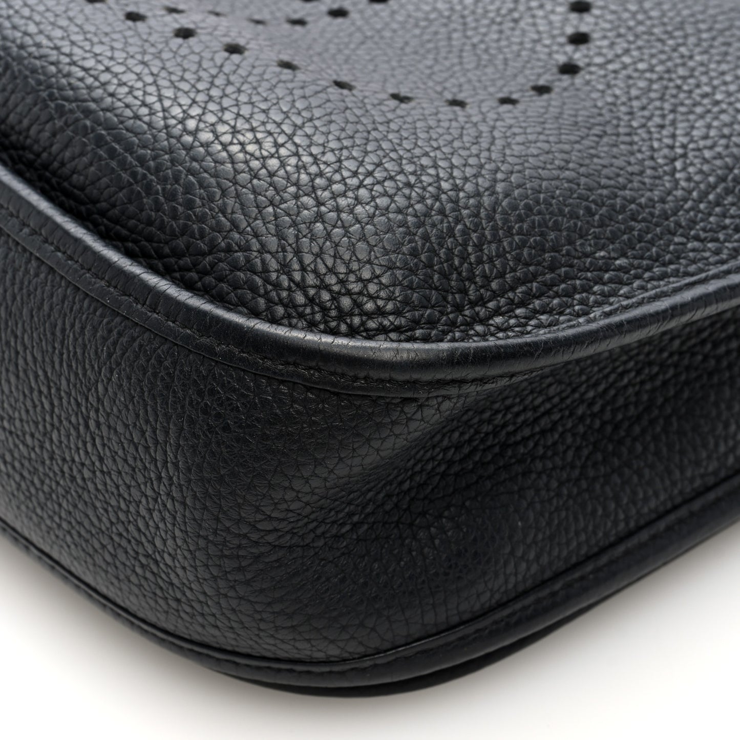 Taurillon Clemence EVELYNE III PM Black