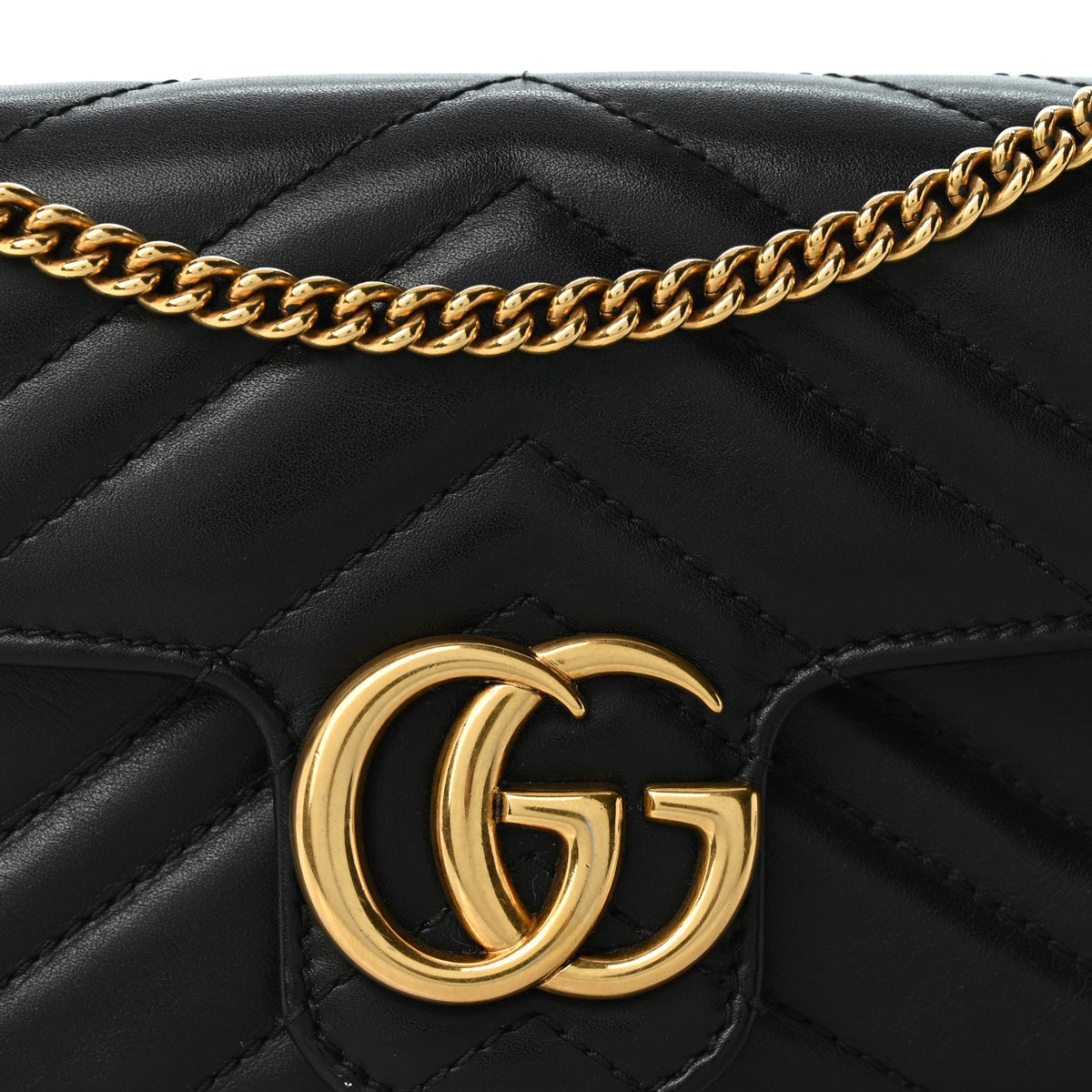 Calfskin Matelasse Super Mini GG Marmont Shoulder Bag Black