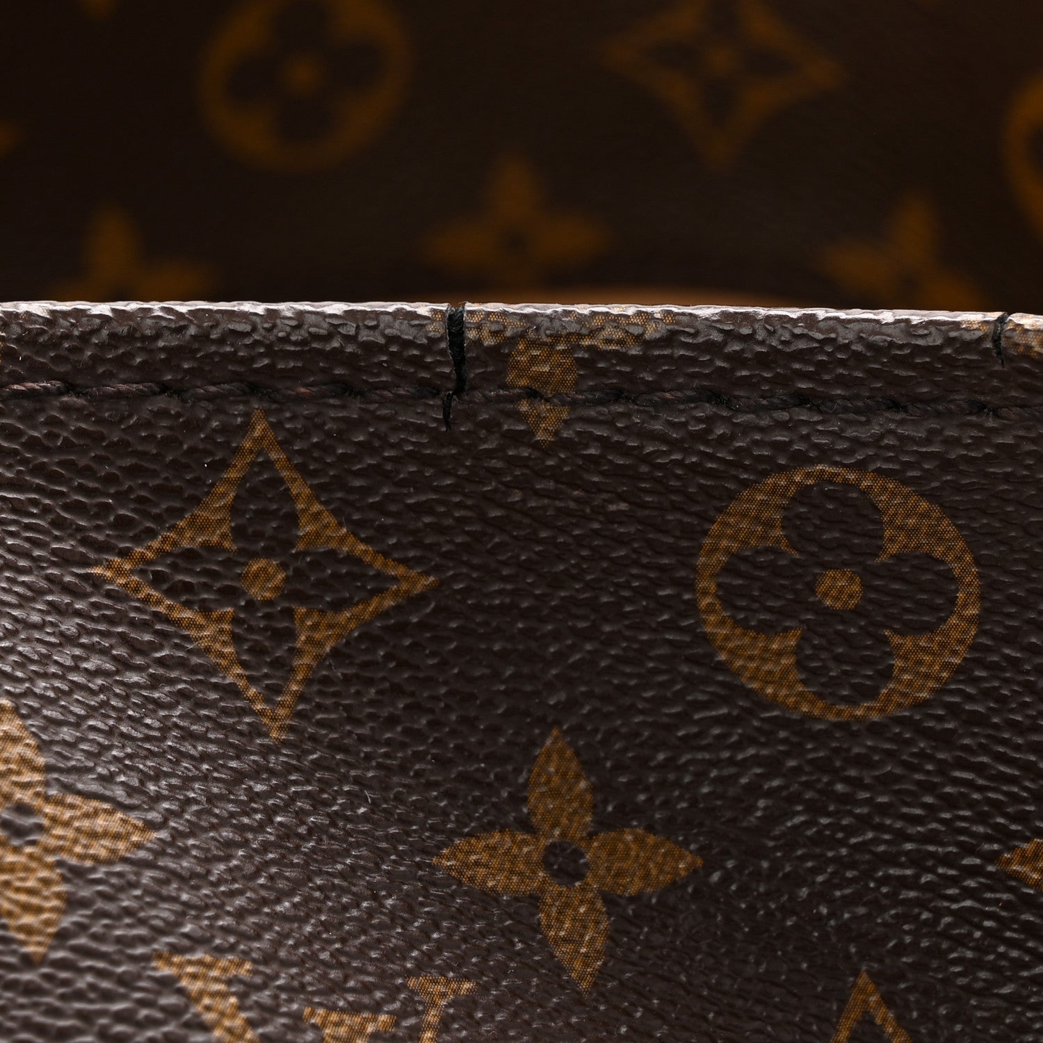 Louis Vuitton Monogram Artsy MM 10 of 10