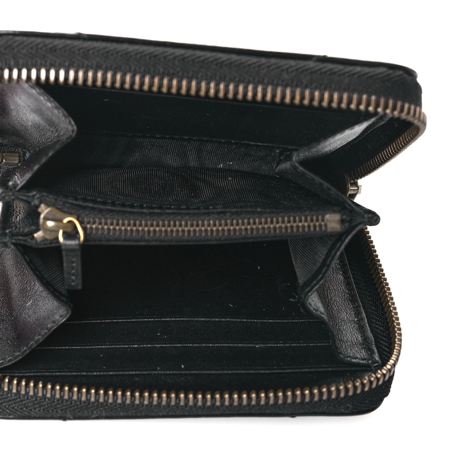 Gucci Calfskin Matelasse GG Marmont 2.0 Zip Wallet Black 5 of 10