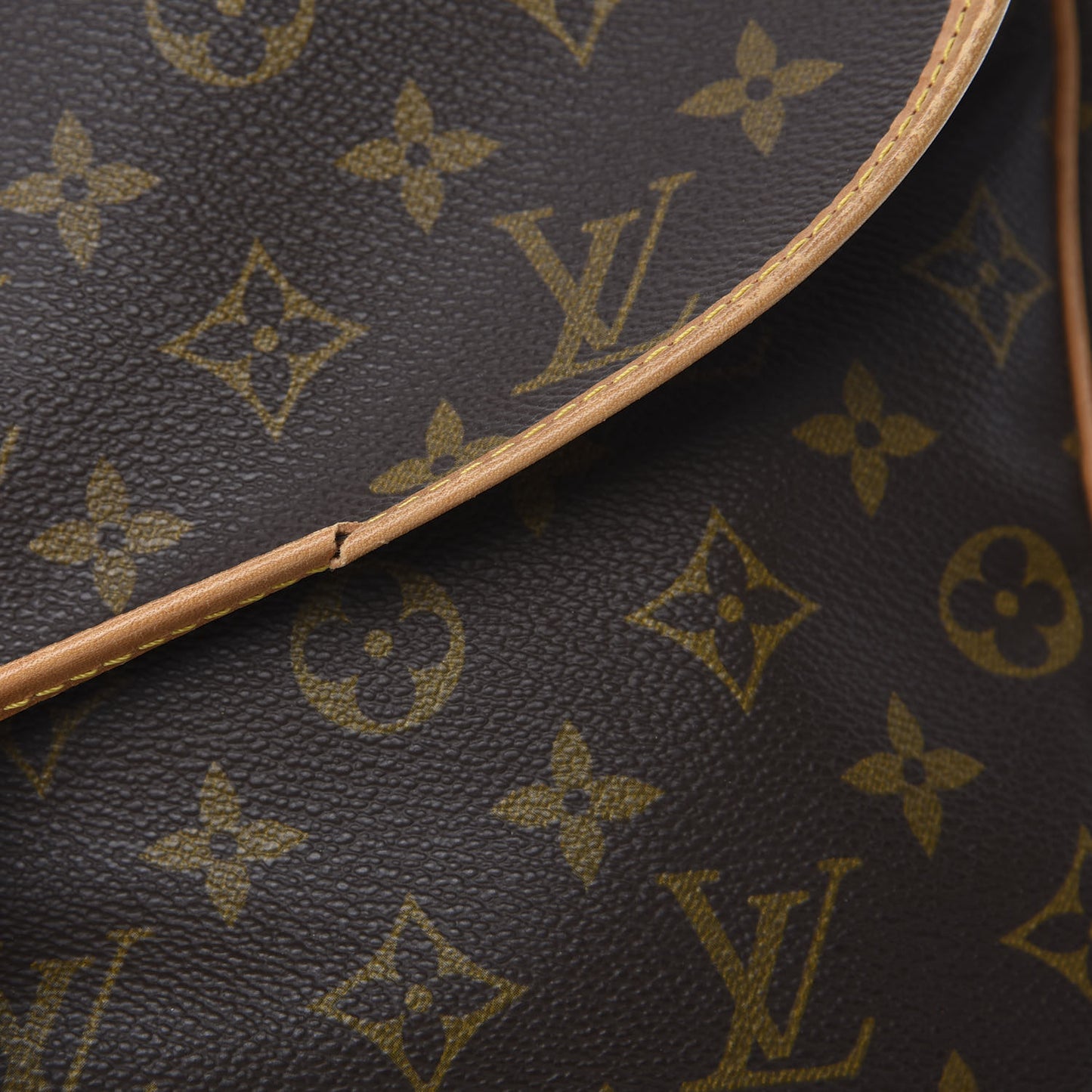 Monogram Saumur 35