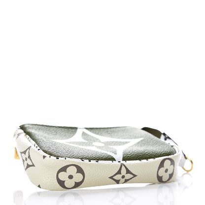 Louis Vuitton Monogram Giant Micro Pochette Accessories Kaki White 4 of 7