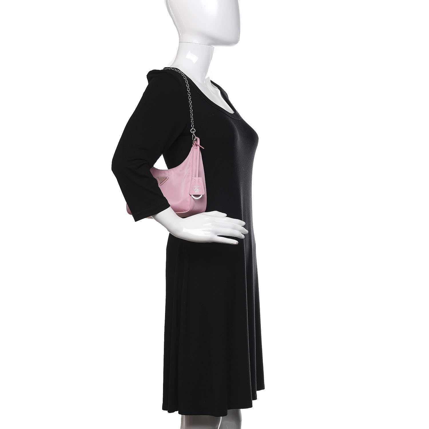 Prada Nylon Re-Edition 2005 Shoulder Bag Rosa 3 of 11