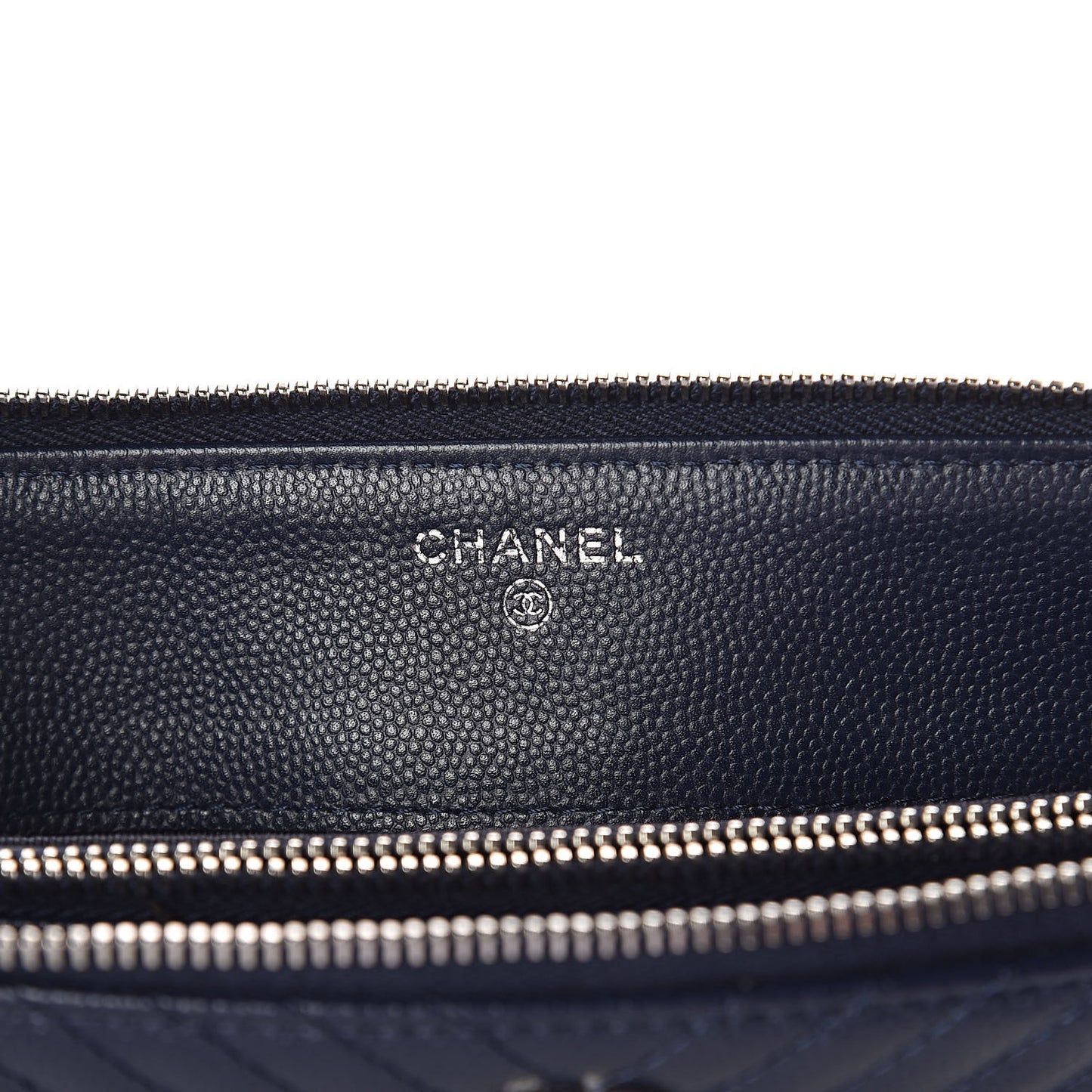 Caviar Chevron Quilted Small Zipped Pouch Navy