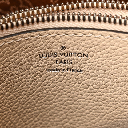 Louis Vuitton Mahina Muria Creme 6 of 9